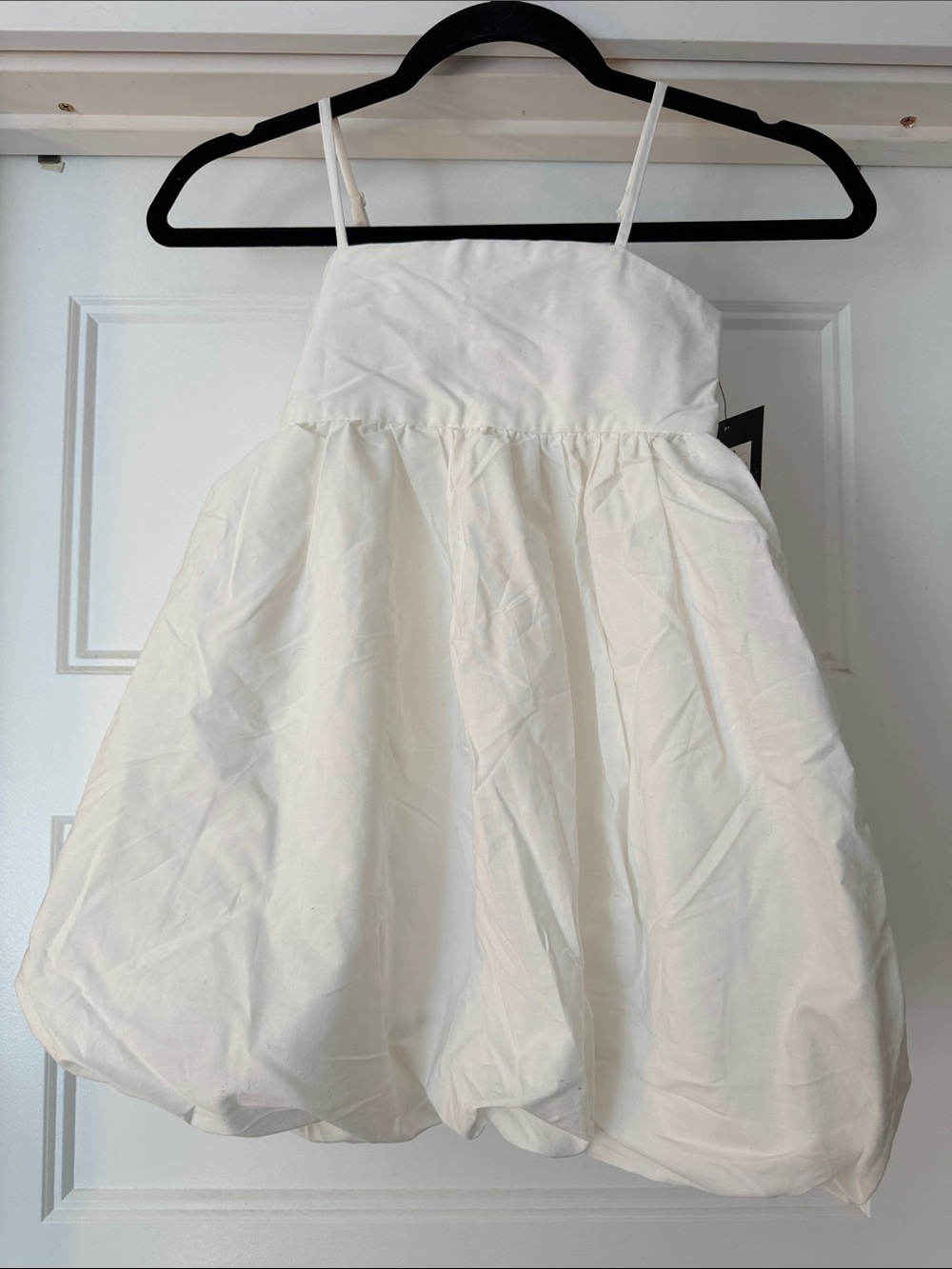 art class White Spaghetti-Strap Bubble Dress
